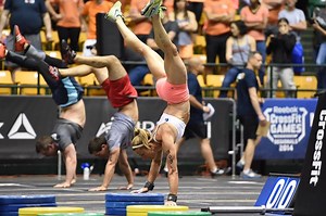 Dicas para dominar o Handstand Walking - Planeta Crossfit
