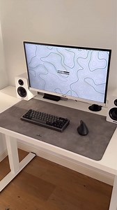 7K views · 117 reactions | Clean setup✨懶 @nathscasa | Minimal Desk Setups | Facebook