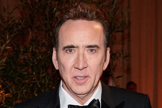 ニコラス・ケイジの日本人妻、ロサンゼルスに「15億円」の自宅　サラサラヘアーも注目