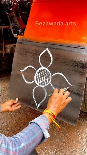 Street Artist Creates AMAZING Hand Free Paint Art on Truck #shorts #viral #art