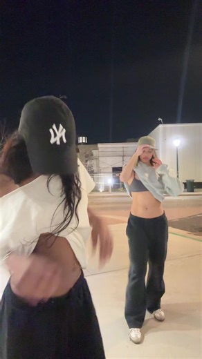 hitting this everyday bro with the Disney channel flow @Ellie #danc #dancer #dancerslife