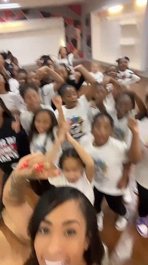 love what I do ♥️ this is the “rising stars” intermediate group. Half of them are new & this is their first practice 🙏🏼 follow LYE Academy | Ladia Yates