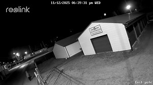 🚨 NEWARK CRIMESTOPPERS & PUBLIC INFORMATION ALERT 🚨 🔥 STORAGE FACILITY FIRE – WILSON ST. & UNION ST. – VIDEO RELEASED A video has surfaced showing an unknown individual on the property just moments before last night’s storage fire erupted. The footage is dark and facial features are NOT identifiable — but someone may recognize the person’s build, clothing, or body language. If you live nearby, drove past, or know anyone who was walking in that area wearing this attire around the time of the f