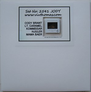 Cody Brant  /  Lieutenant Caramel  /  Kommissar Hjuler  /  Mama Bär - Actresses by VivThomas.com