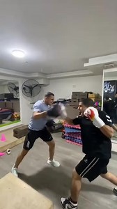 الملاكمة من أكثر الرياضات التي تعطي ثقة في النفس، لأنها بتقوي جسمك و كمان بتزيد التركيز و سرعة رد الفعل. أشترك في Boxing xfit دلوقتي و خليك دايما واثق في نفسك. ❤️ عرض الجمعه البيضاء على Boxing 🔥 🔥🔥🔥🔥🔥🔥250 🔥🔥🔥🔥🔥🔥 المواعيد : الاحد و الاربعاء الساعه ٩م كابتن أحمد حماده 😍😍 #Boxing#xfit | X.fit Gym