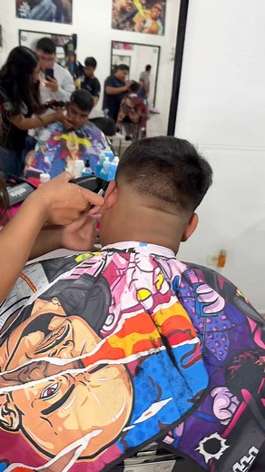 En el Proceso de Mejora Continua 💈💥🪒 | Escuela de Barberia "Del Perron"
