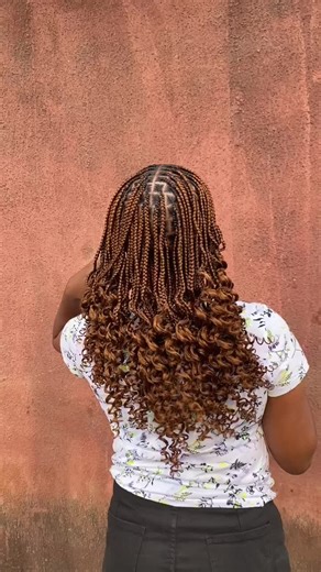 Never fully dressed without braids on #fyyy#hairinapo#shortbraids#curlybraids #foryou