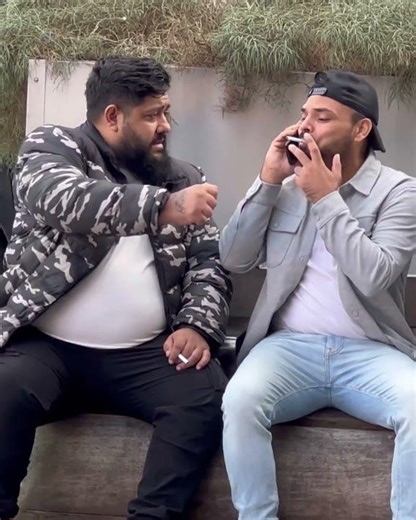 Sharing his cigarettes😁