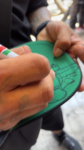 23K views · 206 reactions | Gracias por todo su apoyo jamás sabre cómo pagarles todo a la gente Por esos días que me sentía bien atrasado y no teníamos nada ni pa comer las redes nos cambiaron #fyp #vidareal | Siclo Real | Facebook