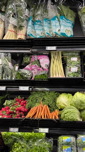 Michelle Schimanski on Instagram: "The fact that I’m 80kg in both of these clips — speaks volumes to how much can change with just cleaning up those habits and having a healthier mindset around it all. Now before you get it twisted alot of my progress didn’t come from “Pilates” I prioritised nutrition yes that includes CARBS couple this with a mix of strength and cardio training. I love to just mix in hot pilates here and there for fun and challenge my mobility. It’s all about finding things you