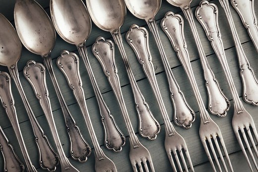 10 places to sell grandma's silverware and serving pieces