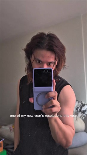 Discovering New Angles with the Galaxy Z Flip 7