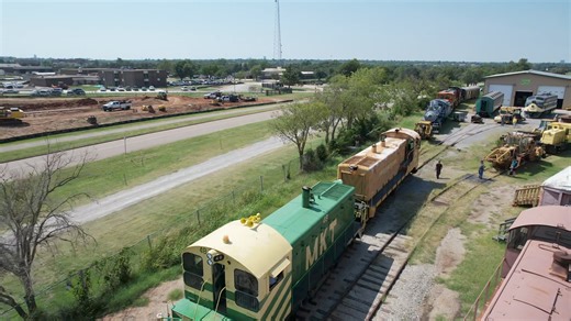 The Baldwin VO-1000m has arrived! | Oklahoma Railway Museum