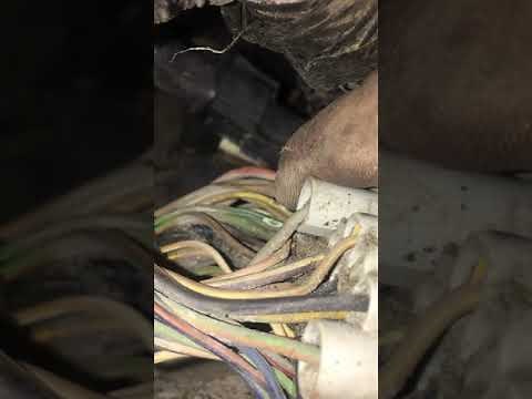 Fuel gauge problems and removing gauge cluster for 2008-2010 Ford F-250