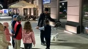 Novak Djokovic spotted giving tennis coaching tips to young kids