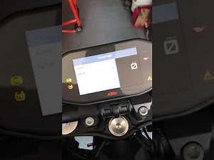 Hoe reset ik de service op de KTM Superduke 1290 R?