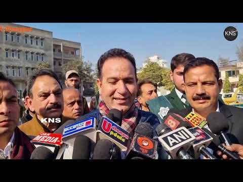 Omar Abdullah of viewing politics through a "Hindu-Muslim prism.