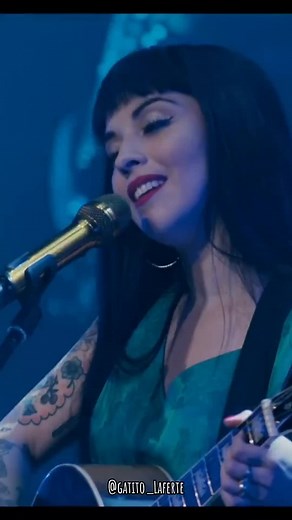 Mon Laferte: Flaco - Canción Completa y Más