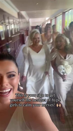 🙌🏼📢 Get yourself a set of hype girls… they will calm your nerves!