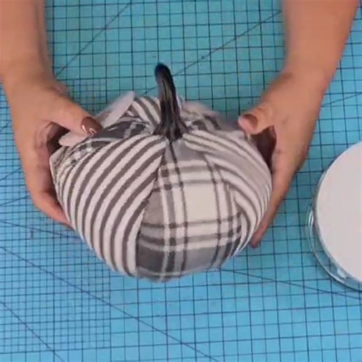 This Dollar Tree Fall Craft Is STUNNING! | DIY Beauty On Purpose