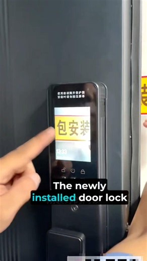 This Smart Door Lock Has a Built-In Screen! 🔐📺 Future Home Security