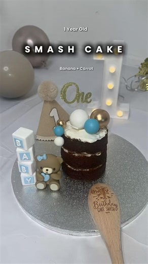 What My 1 Year Old Ate | Baby’s 1st Birthday Smash Cake Banana Carrot