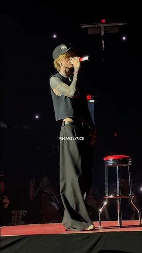 ‪@mgk‬ Performing Lonely Road 😩♥️ #concert