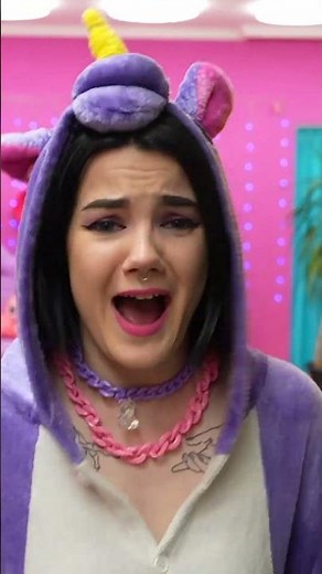 Poor and Rich College Queen! How to Become Popular in College?