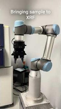 Lab Automation in Action: UR5 Robot + XRD + WDXRF | LabLinc Studio