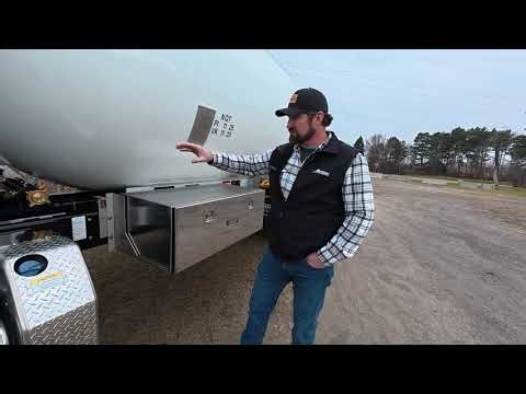 Tank stabilization on a propane bobtail