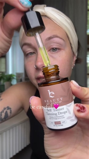 Self tanner drops you mix into your own moisturizer 🤎 You control the color — a couple drops for a glow, more for a real tan. No mitt, no streaks, no orange. Face and body. Check the cart 👀 #beautybyearth #selftanner #tanningdrops #sunlesstanning #beautyfinds