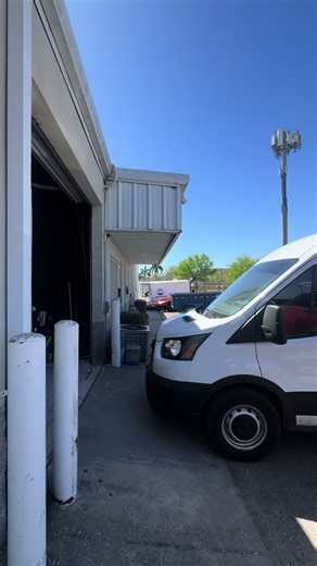 Custom Graphics & Commercial Wraps for Your Business
