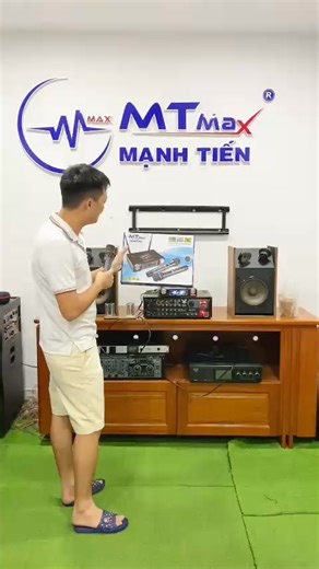 Micro Đầu Thu MTMAX K46Pro Đèn LED RGB Micro Karaoke Cao Cấp Tần Số UHF, Hút Âm Tốt, Bắt Sóng Xa Ổn Định, Chống Hú Tốt | manhtiengiasi.com | Facebook