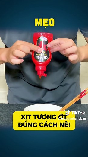 #mẹovặt 192 | Cách xịt chai tương ớt đúng cách có thể bạn chưa biết | How to spray ketchup correctly #tuongotchinsu #tuongot #chinsu #cachdungtuongot #TikTokAwardsVN2023 #tips #diy #lifehacks #meovat #meohay #meovatcuocsong #huongdan #cachlam #kienthuc