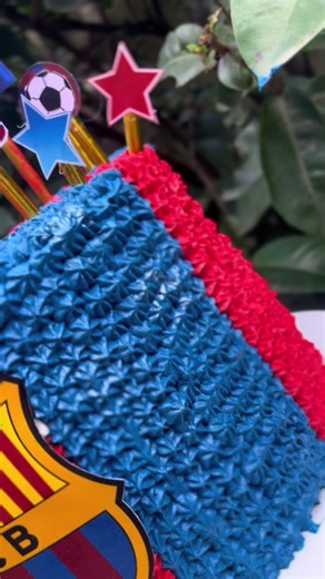 Los mejores pasteles solo en #rososbakery agenda con nosotros tus pasteles y postres y con mucho gusto te atenderemos!💙❤️