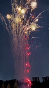 Huge Firework Bombs!🤯💥 #fireworks #firework #feuerwerk #fuegosartificiales #fogosdeartificio #pyro #pyrography #fireworkshow #4thofjuly #fyp #foryou #fireworkshell #usa Huge Firework Bombs!🤯💥 #fireworks #firework #feuerwerk #fuegosartificiales #fogosdeartificio #pyro #pyrography #fireworkshow #4thofjuly #fyp #foryou #fireworkshell #usa | CharlesPyro Fireworks