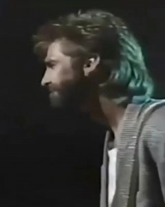 96K views · 4K reactions | Danger Zone▪︎Kenny Loggins (1986) | Roni Cantero | Facebook