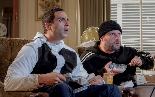 Son of a Donkey review: Superwog goes bigger ... and better? | ScreenHub: Film, TV, Streaming and Games