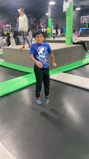 Cool Jump #cool #jump #trampoline #jumping #viralshort #viralvideo #fun #play #trending #viral