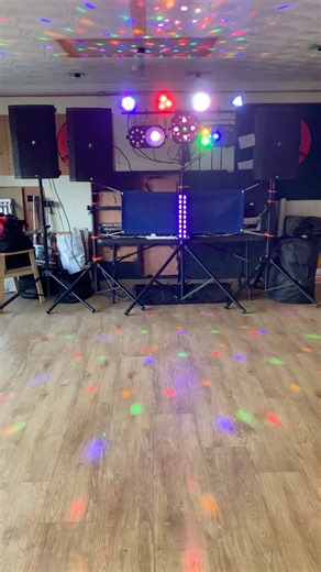 Sound and Light Test #disco #discolights #mackie #Thump215 #numark #discolighting