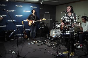 Real Estate's Martin Courtney Covers Pavement's 'Major Leagues' - SPIN