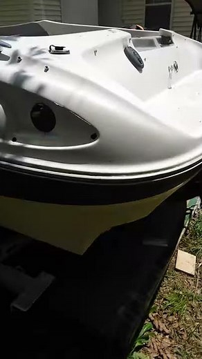 1999 Bayliner Capri 2050