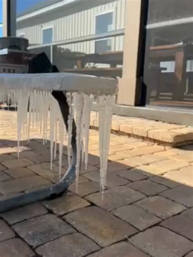 BRRR, FROZEN FLORIDA 🥶: Icicles are seen in Lakeland, Florida as the state experiences freezing temperatures this weekend. Parts of Florida are under Extreme Cold Warnings until Monday morning as an arctic blast grips the East Coast.