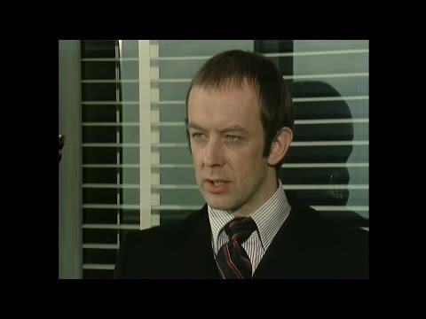 The Sandbaggers S1 Ep. 1 - First Principles (1080p) st. Roy Marsden, Ray Lonnen (HD Upgrade)