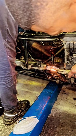 Mastering Panelbeating and Spray-Painting Techniques