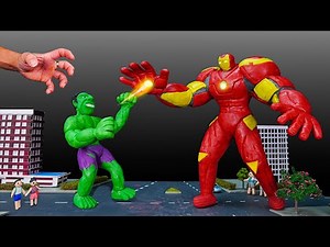 😱 Making GIANT IRON MAN vs HULK in the city - Superhero Avengers with polymer clay