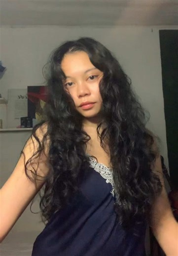 Embrace Your Frizzy Waves: Tips for Curly Hair