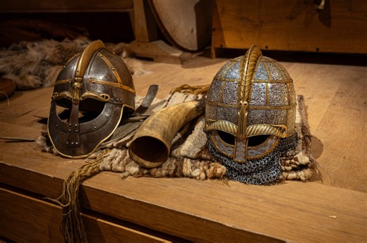 Get a university-level education on buried viking treasure for free