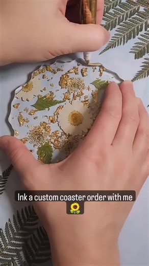 Let's ink a resin coaster with @twoparttreasures 🌿🍄☀️ #epoxyresin #resinartist #resincoasters #epoxy #resin #diycoasters #floralpreservation #promiseepoxy | Promise Epoxy