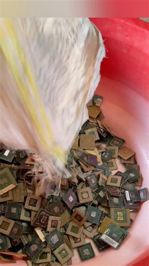 Interesting way to recover Gold from Processors #shorts